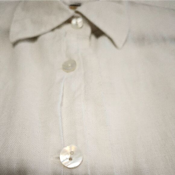 Talbots Irish linen White pearl Button Down classic Shirt SZ 8 - Picture 8 of 8